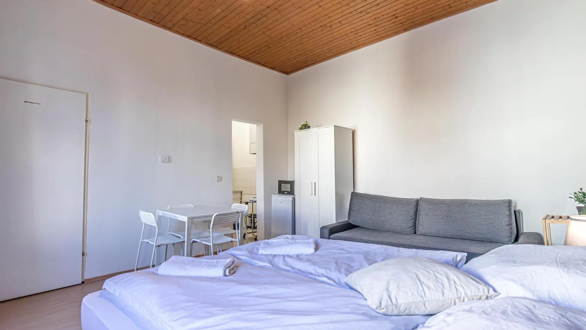 Prime Studio Getaway With Easy Access Wien 0*,  Österrike